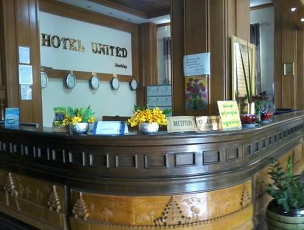 Hotel United Mandalay Exterior photo